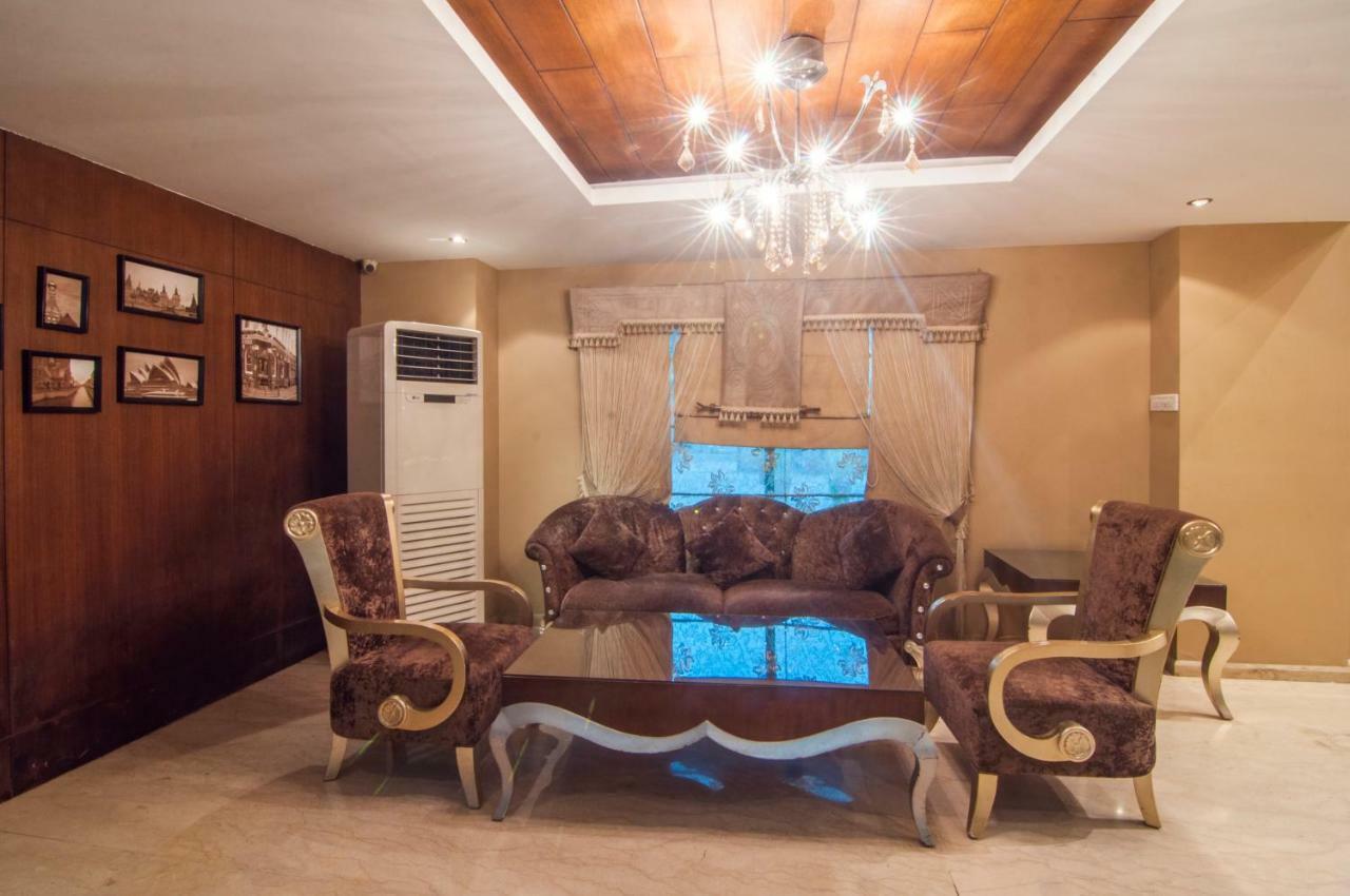 Jalsa Resort Indore Buitenkant foto