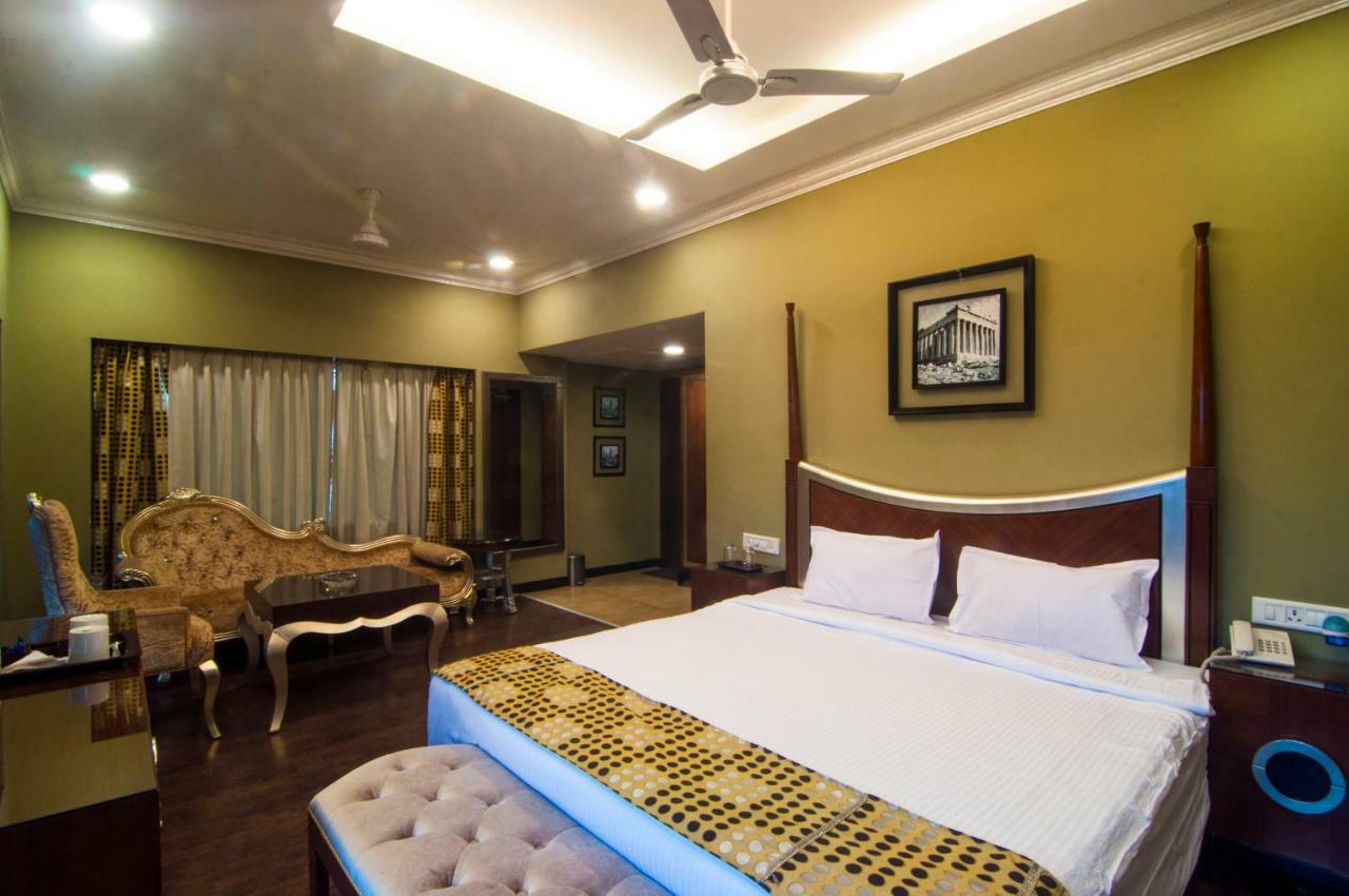 Jalsa Resort Indore Buitenkant foto
