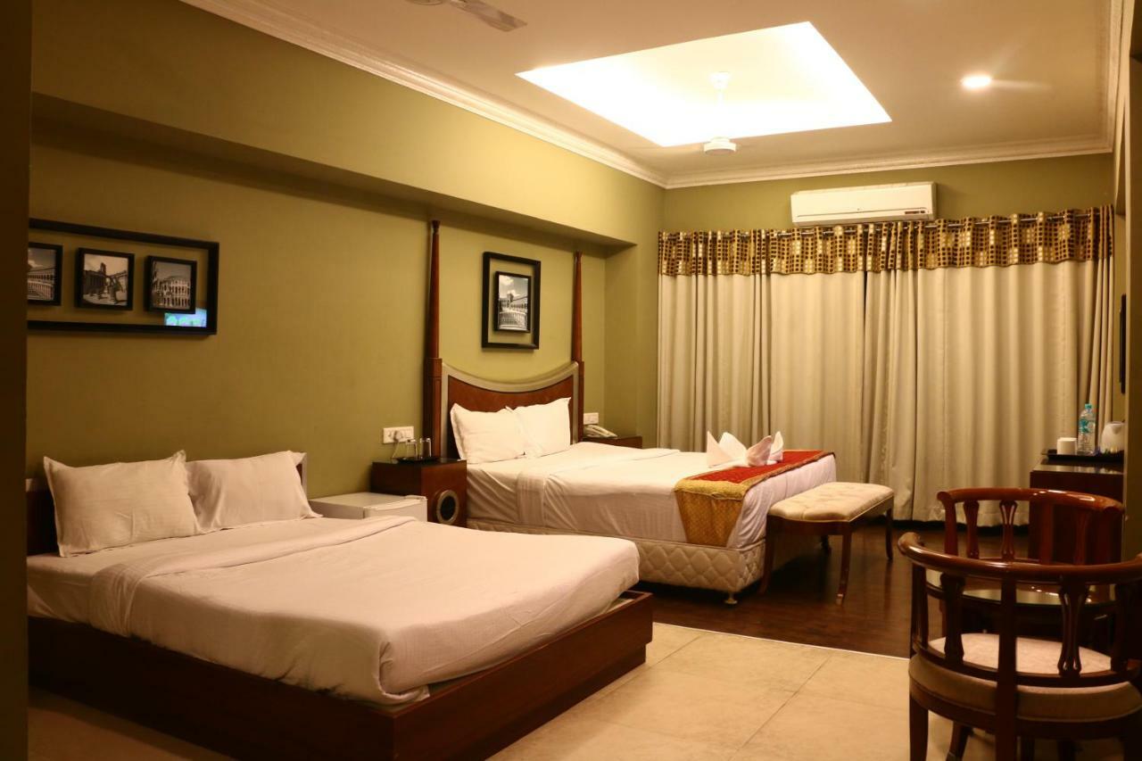 Jalsa Resort Indore Buitenkant foto