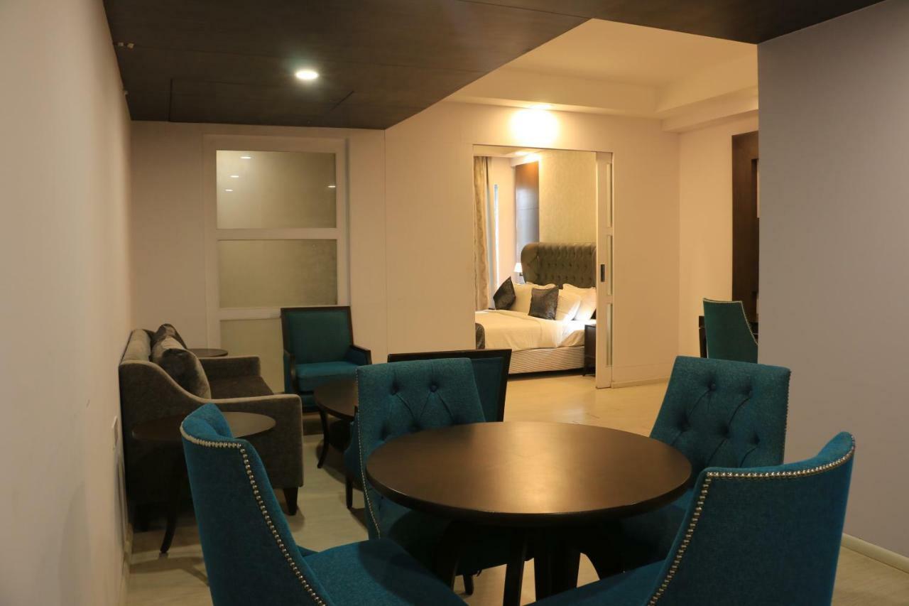 Jalsa Resort Indore Buitenkant foto