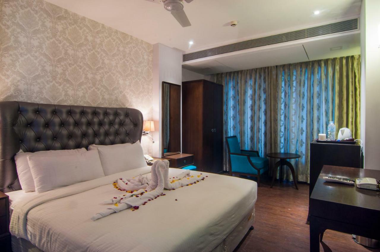 Jalsa Resort Indore Buitenkant foto